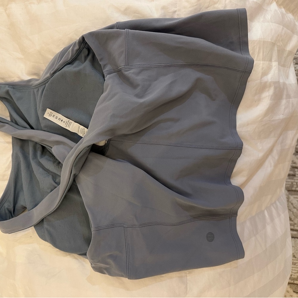 Lululemon tank - Picture 2 of 3